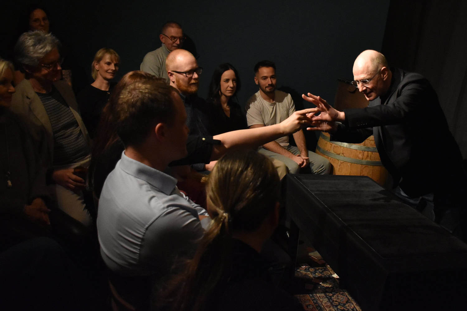 Club der Wunder, Zauberkunst und Wein in Leipzig